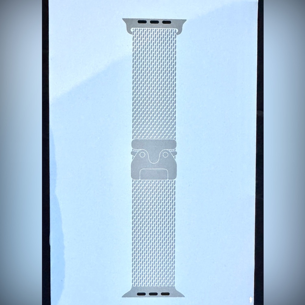 Apple iWatch 49mm NATURAL Titanium Milanese Loop size "M" for Ultra2 Sealed, New - Picture 3 of 14